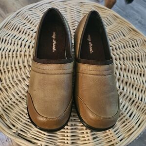 Easy Street Women's Brown Mules